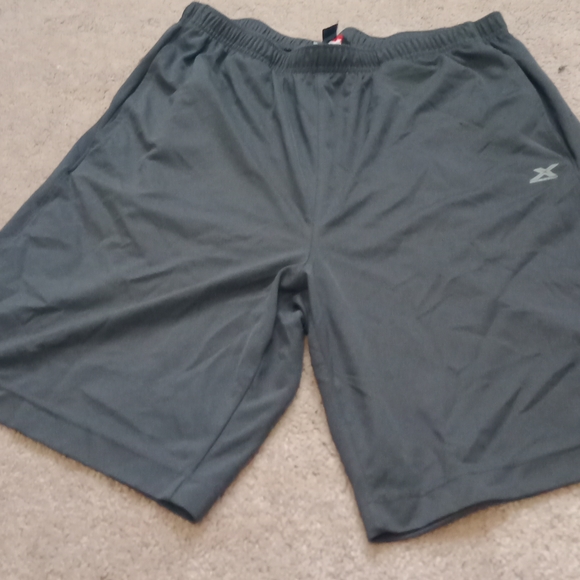 Lot of 2 Men's Athletic Shorts - Picture 3 of 3